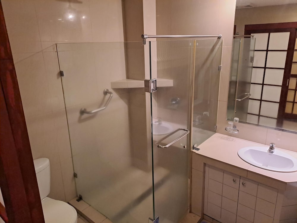 Wild Orchid Resort 82/83