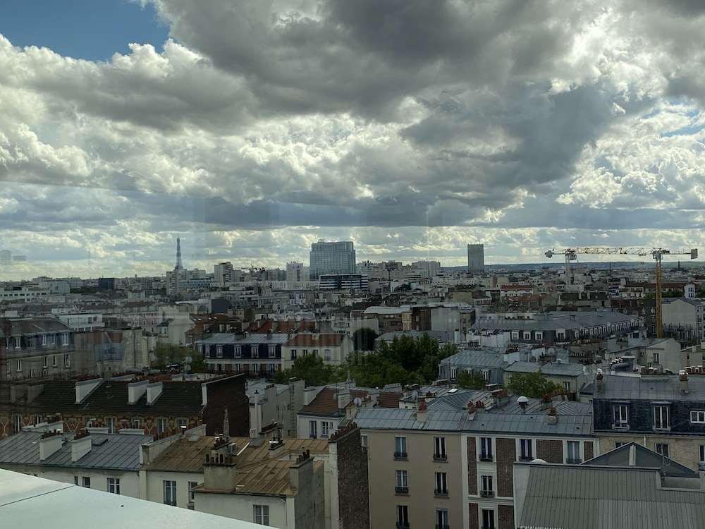 Moov Appart Hotel Clichy 36/42
