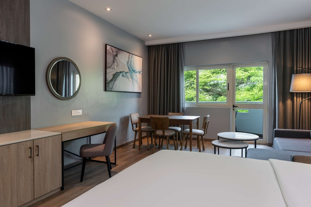 Park Inn By Radisson Serviced Apartments Lagos Victoria Island 60/70