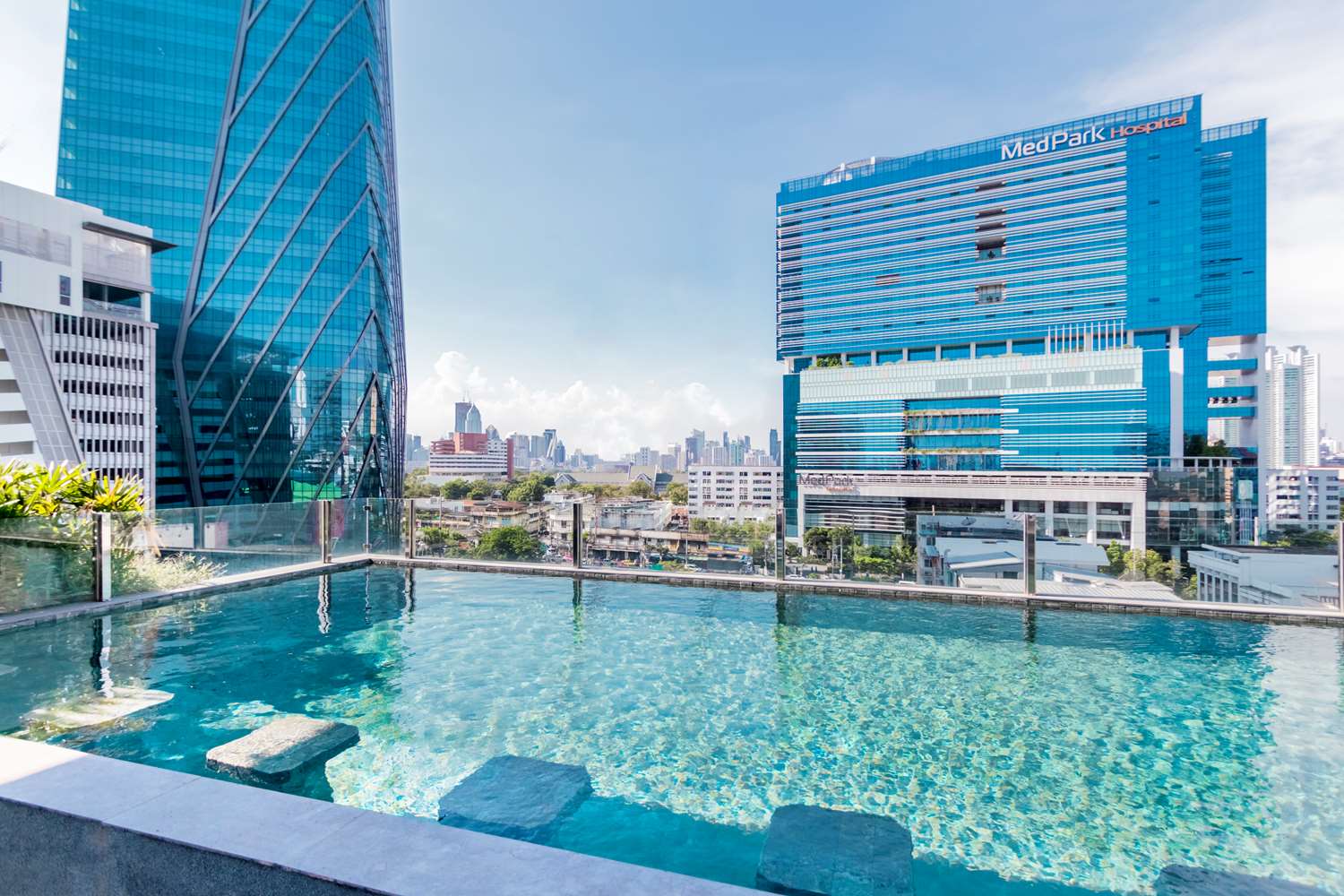Seekers Finders Rama IV Hotel, SureStay Collection by BW 9/9