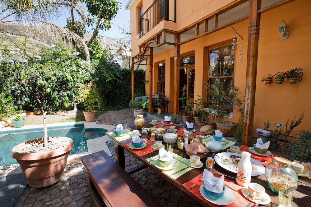 Sweet Orange Guest House 58/63