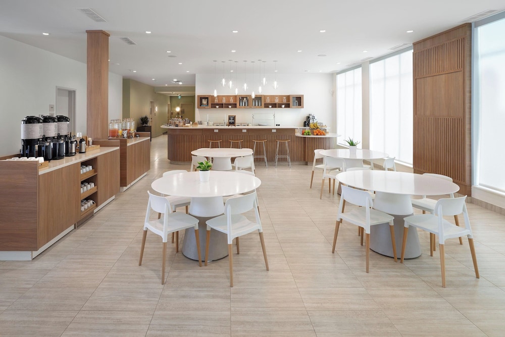 Element Edmonton West 26/36