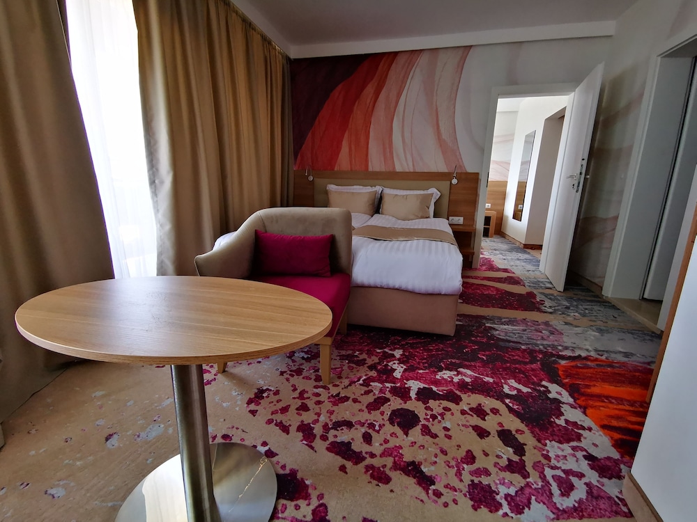 Europe Hotel & Casino 40/62