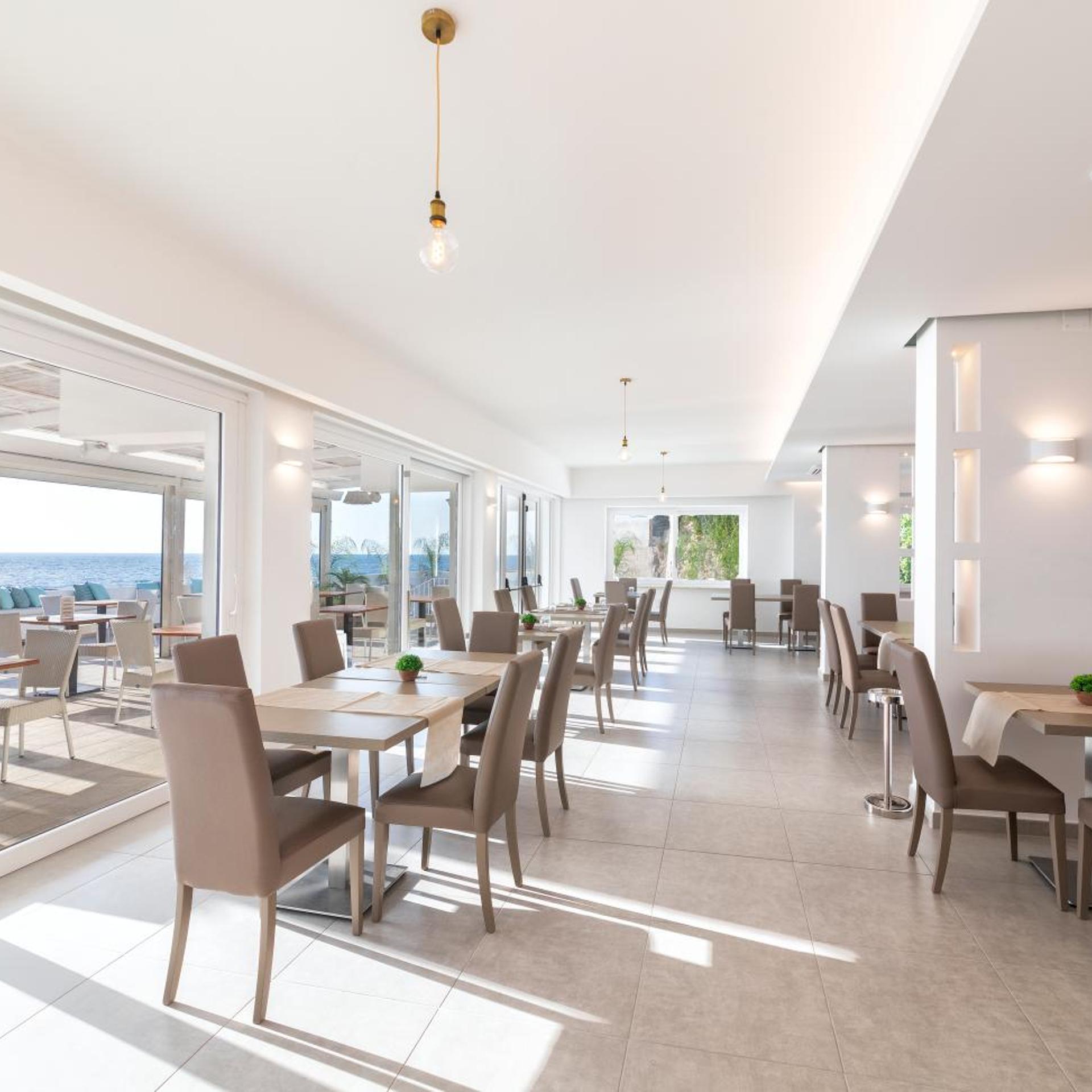 Hotel Santa Lucia 39/56