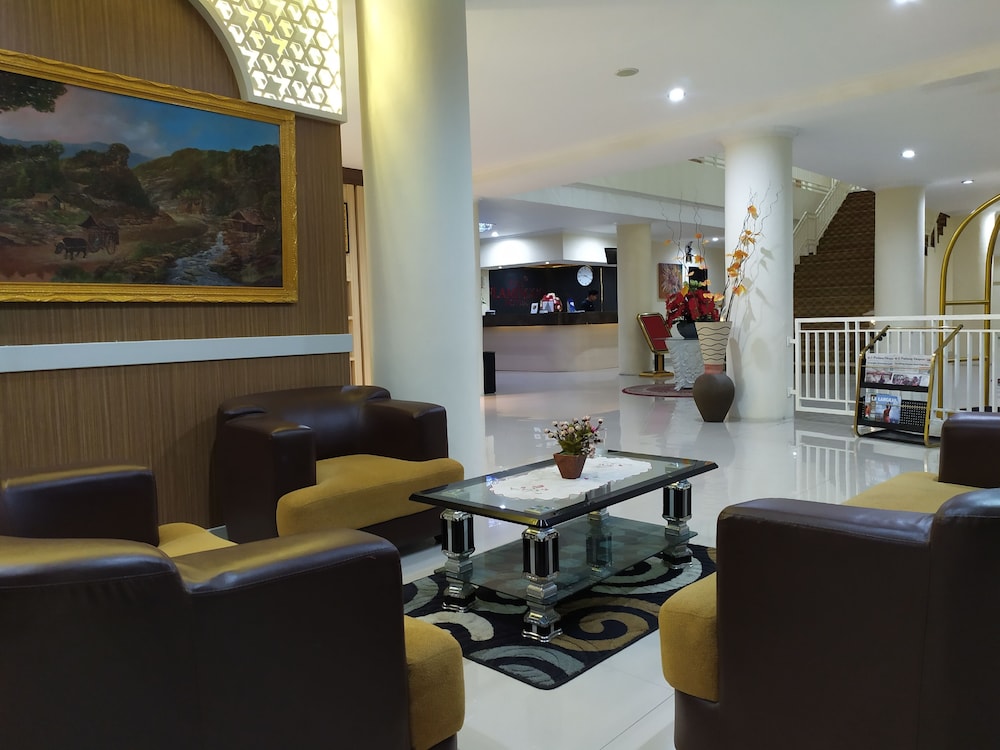 Hotel Rangkayo Basa Padang Panjang 18/36