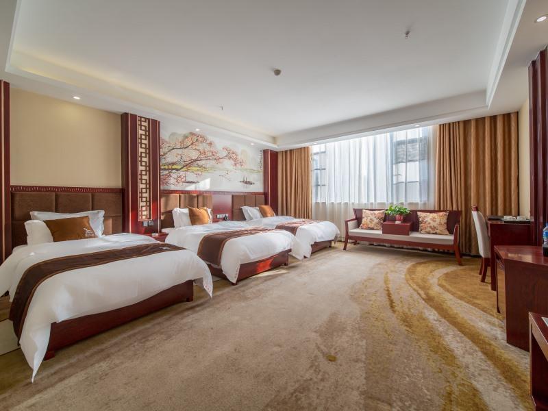 GreenTree Eastern Kunming Baiyun Road Tongde Square Hotel 26/38