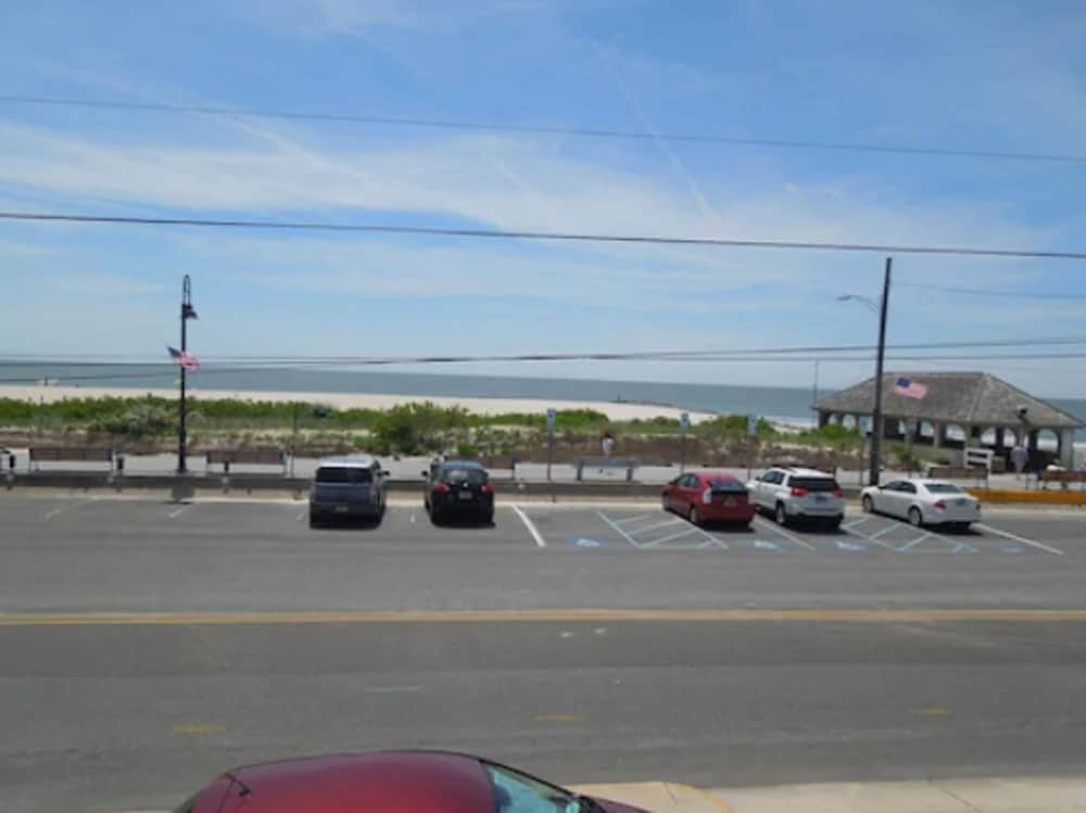 Jetty Motel 35/47