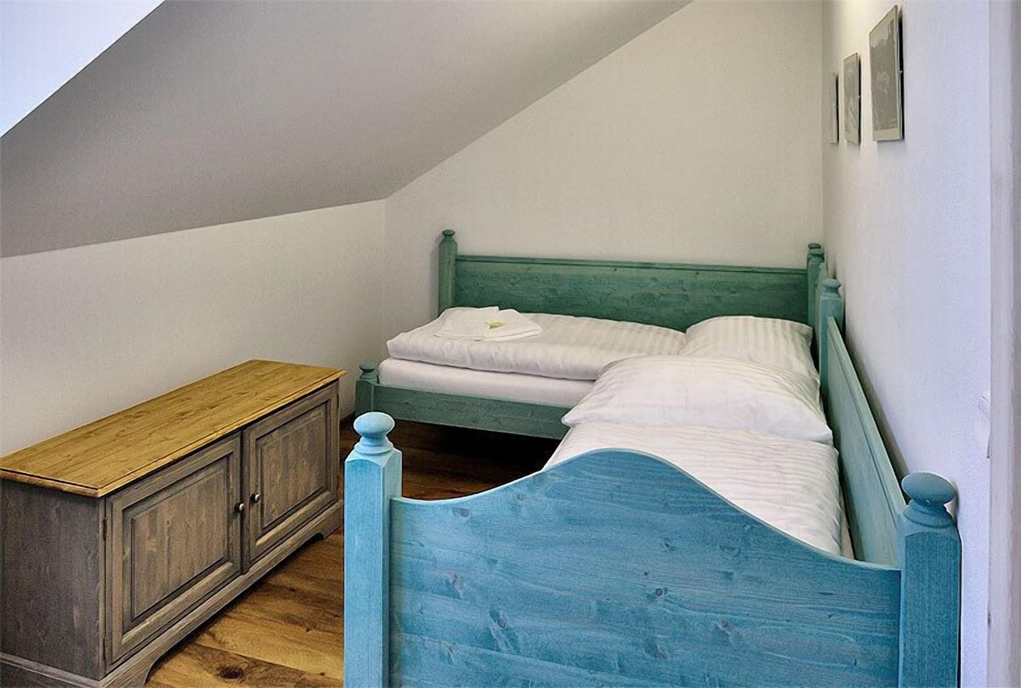 2 BEDROOMS, APARTMENT