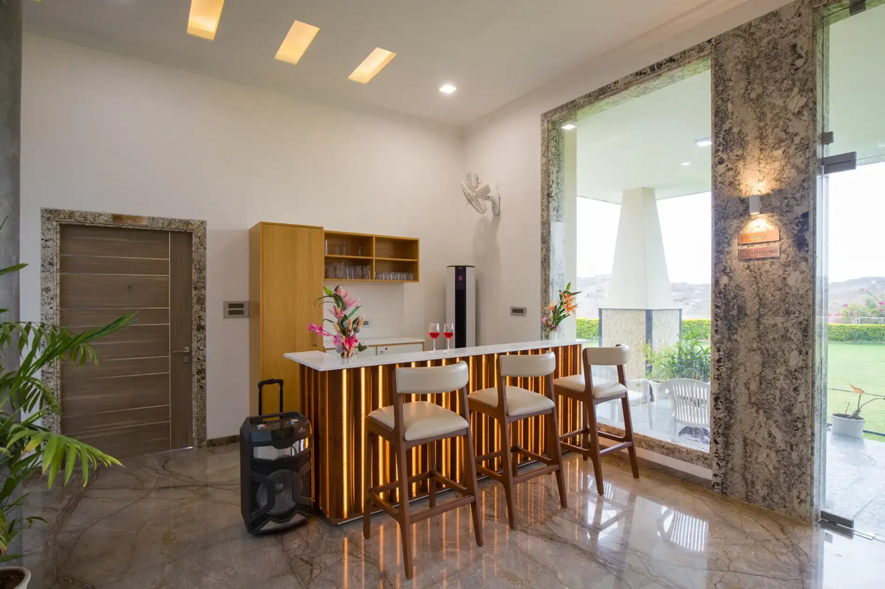 ELIVAAS Shourya Celesta 3 BHK with Pvt Pool 8/29