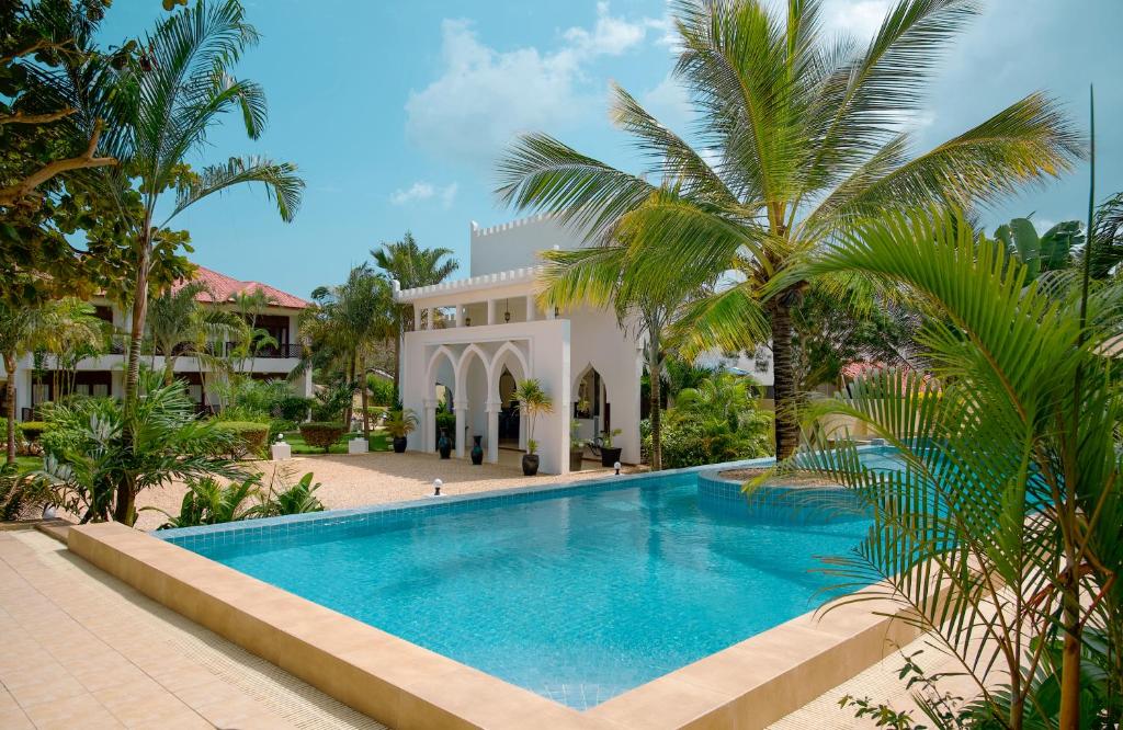 AHG Hisia Nungwi Experience Hotel 99/109