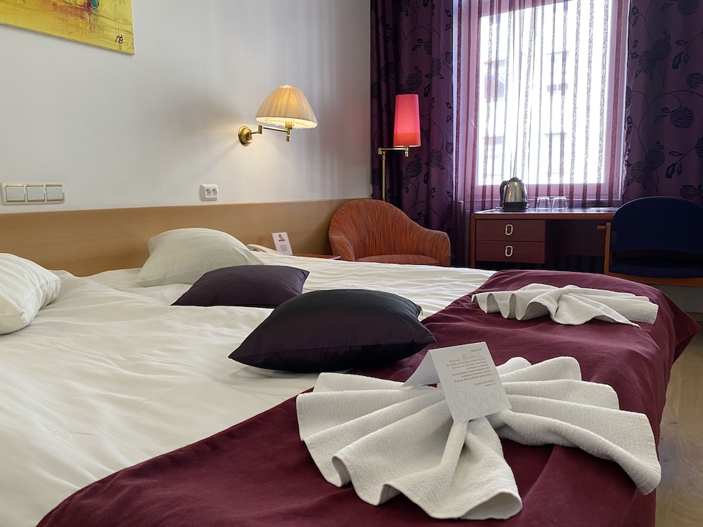 A1 Hotel 39/51
