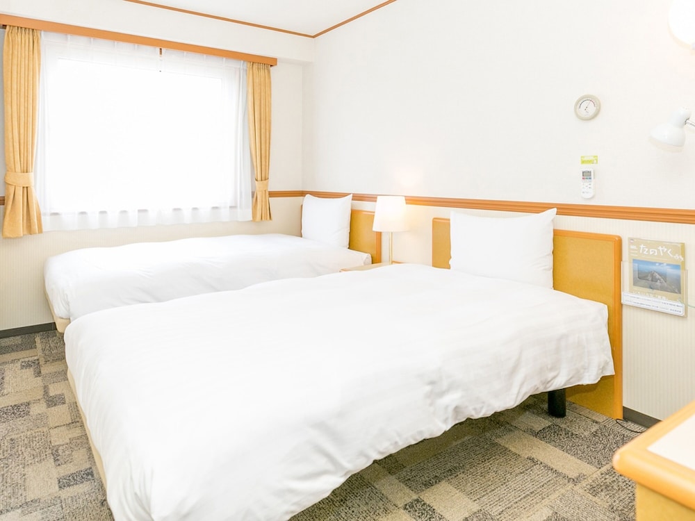 Toyoko Inn Tokushima-eki Bizan-guchi 12/61