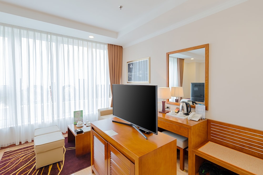 BlueSun Danang Beach Hotel 43/67
