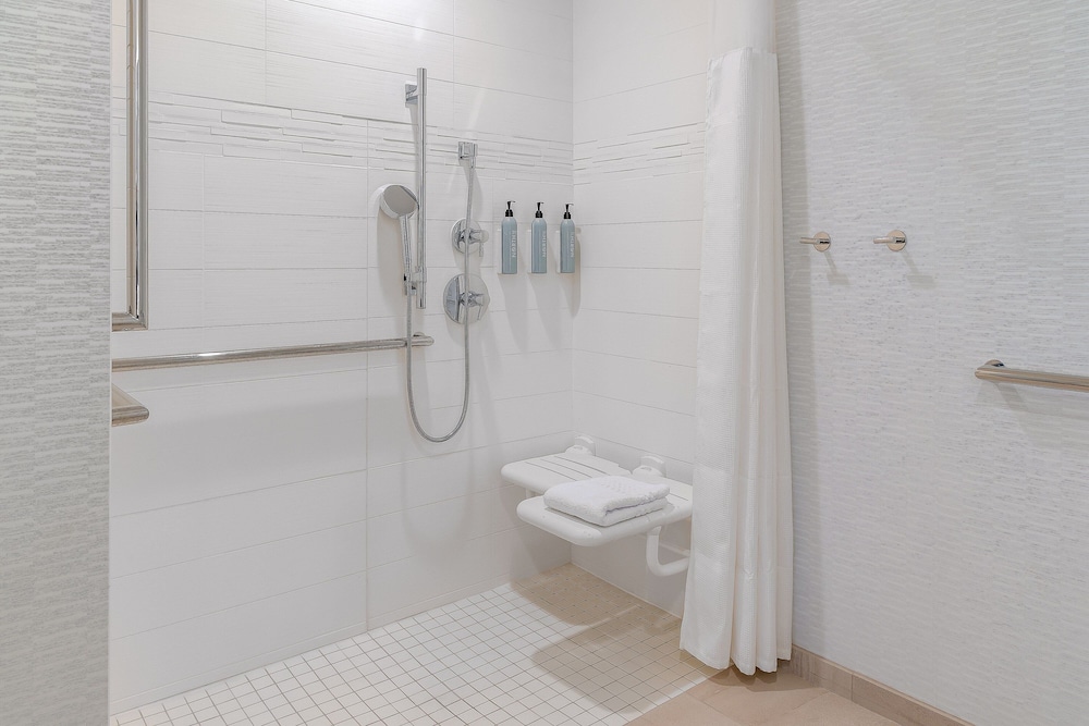 Residence Inn Fairfield Napa 37/39
