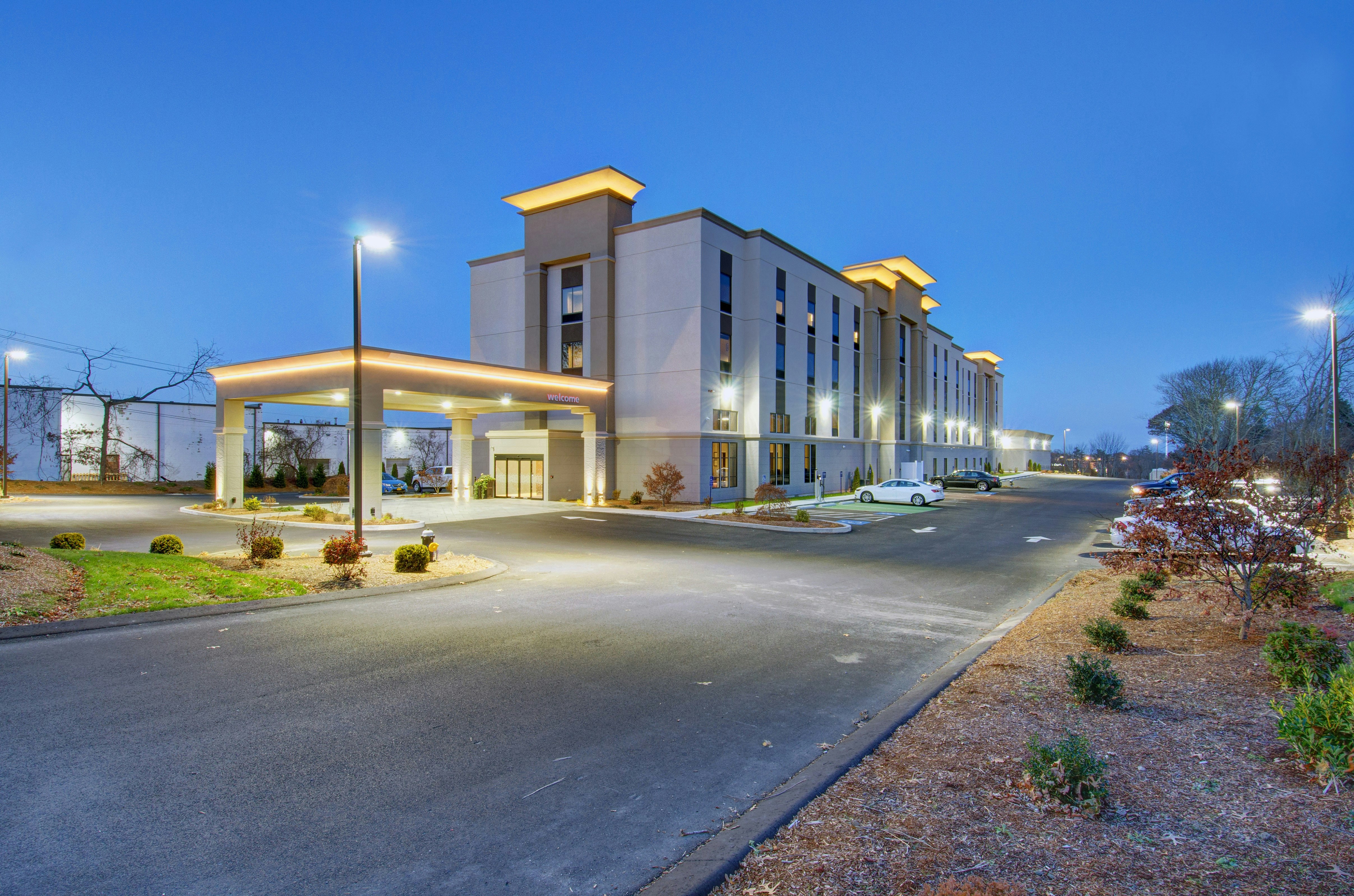 Hampton Inn Suites Boston Stoughton 2/41