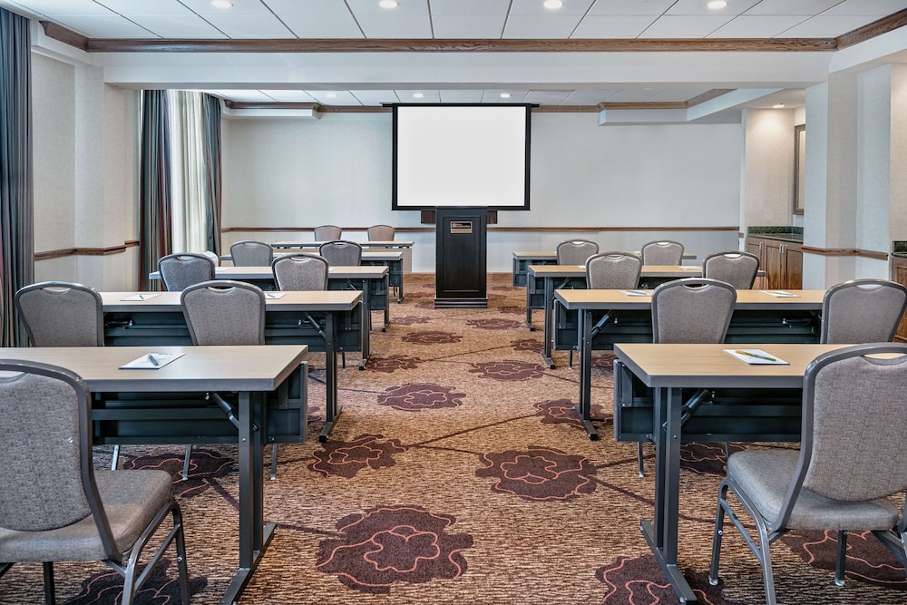 Hilton Garden Inn San Antonio Airport Hotel 49/59