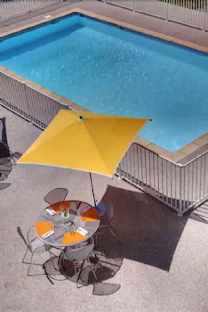 Hotel Alexander Park Chambery 37/43