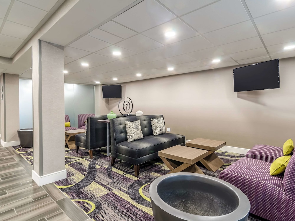 La Quinta Inn & Suites by Wyndham Myrtle Beach - N Kings Hwy 29/42