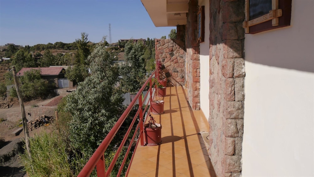 Sora Lodge Lalibela 40/50