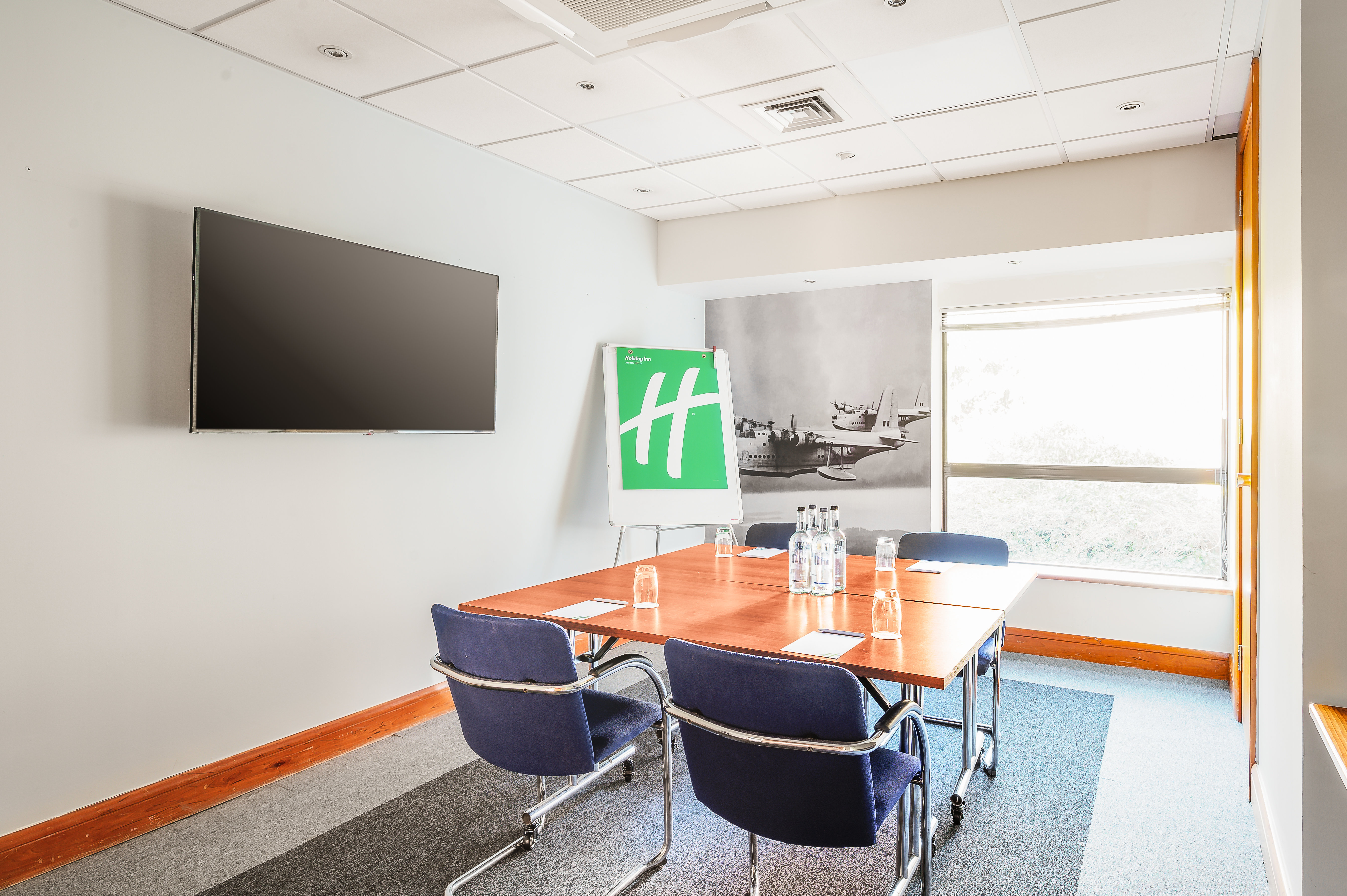 Holiday Inn Rochester Chatham an IHG Hotel 72/79