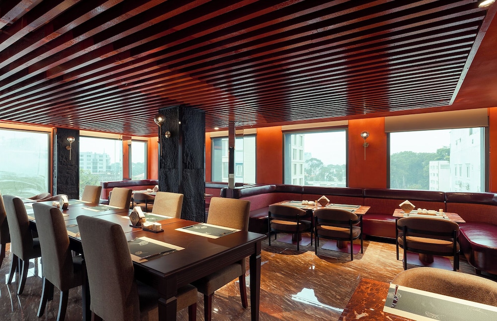 Kin Hotel Ly Tu Trong 33/49