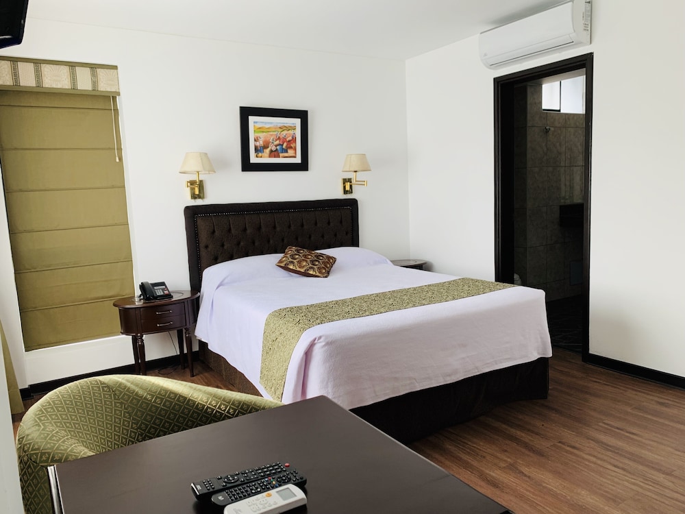 HOTEL MONTE REAL 25/54