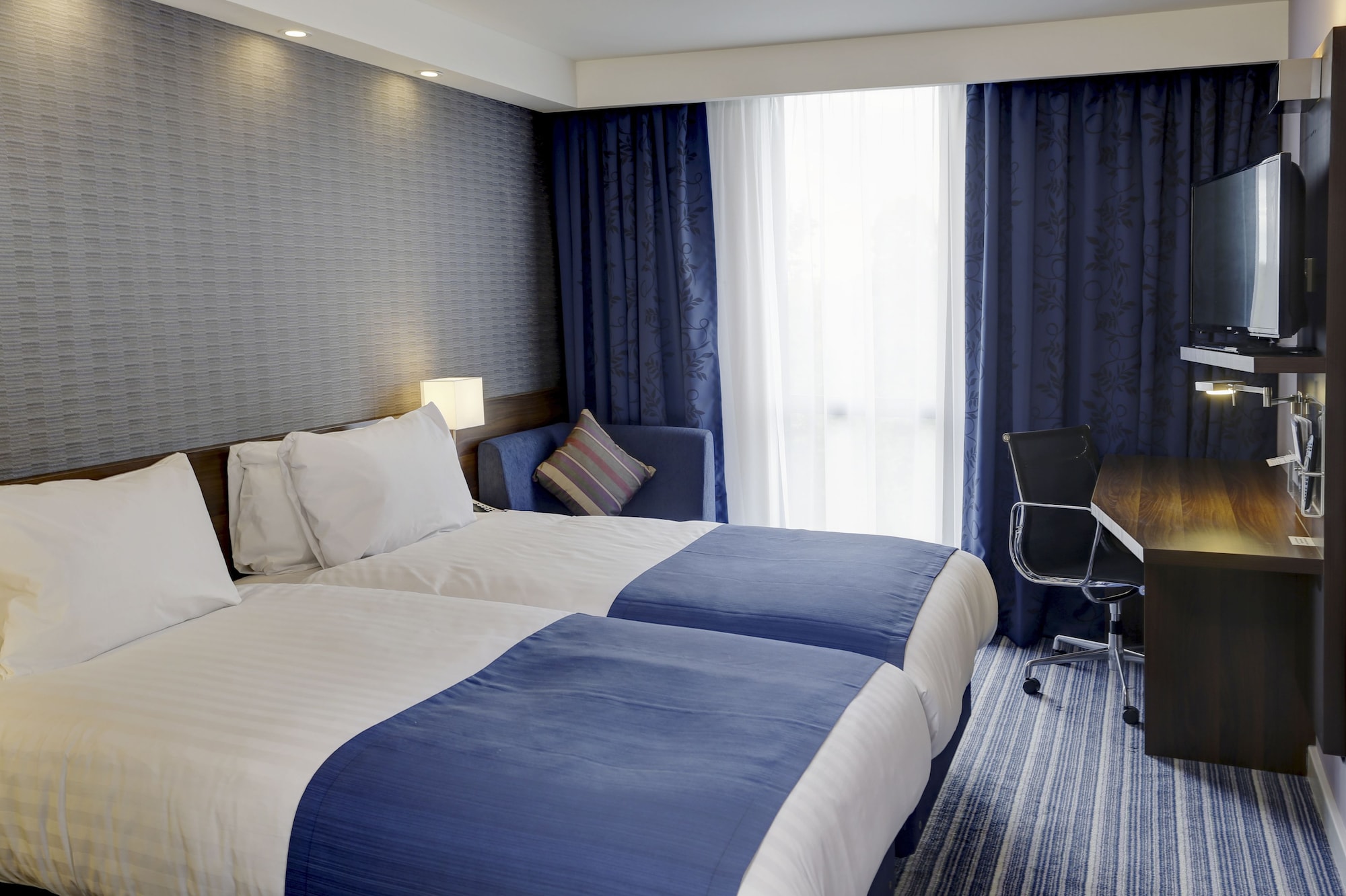 STANDARD, TWIN BEDS