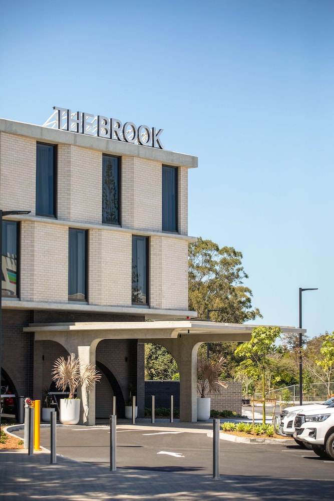 Brook Hotel 37/50
