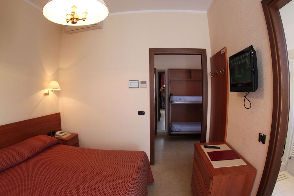 Hotel Stella 33/60