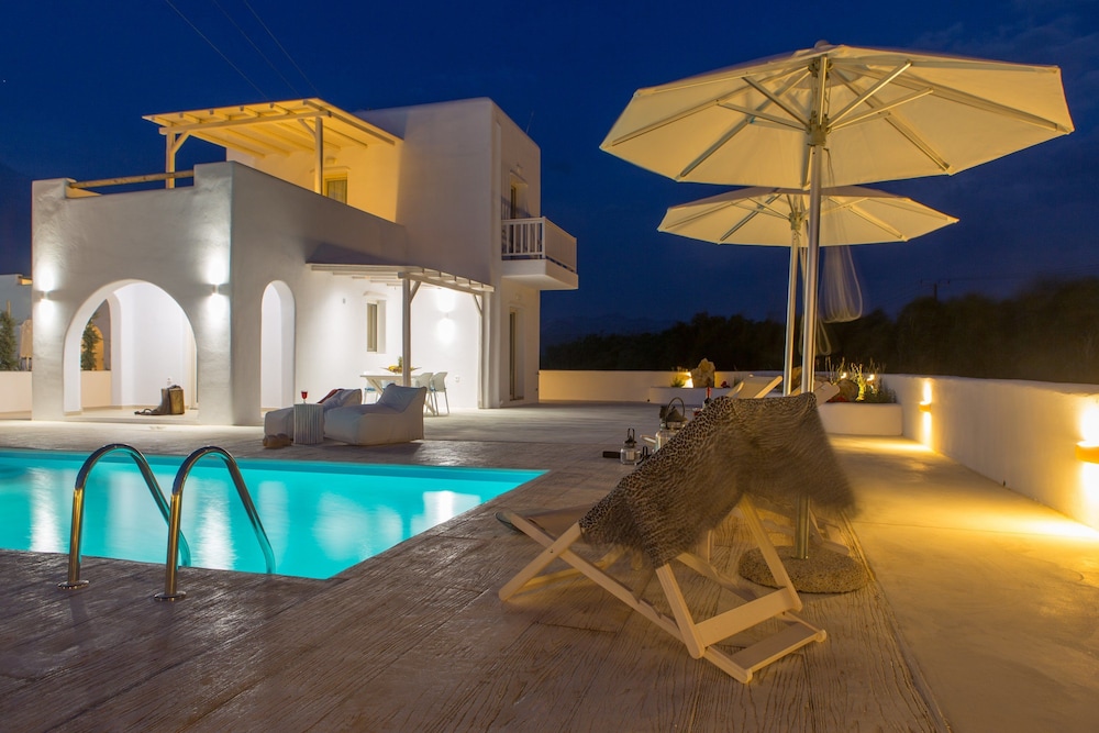 Naxian Lounge Villas 41/50