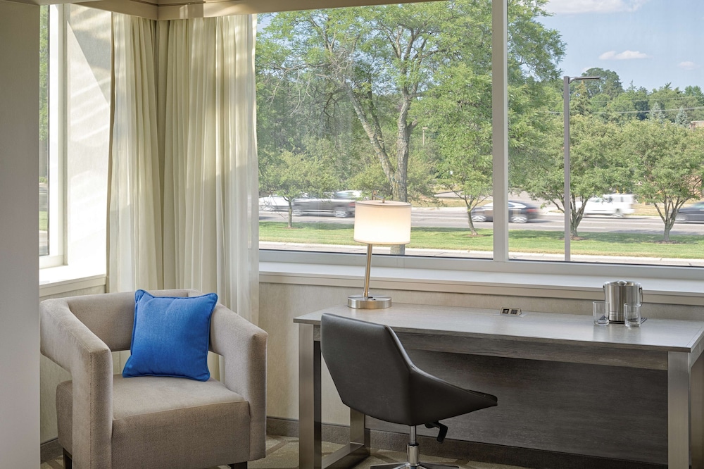 The Kingsley Bloomfield Hills - a DoubleTree by Hilton 23/62