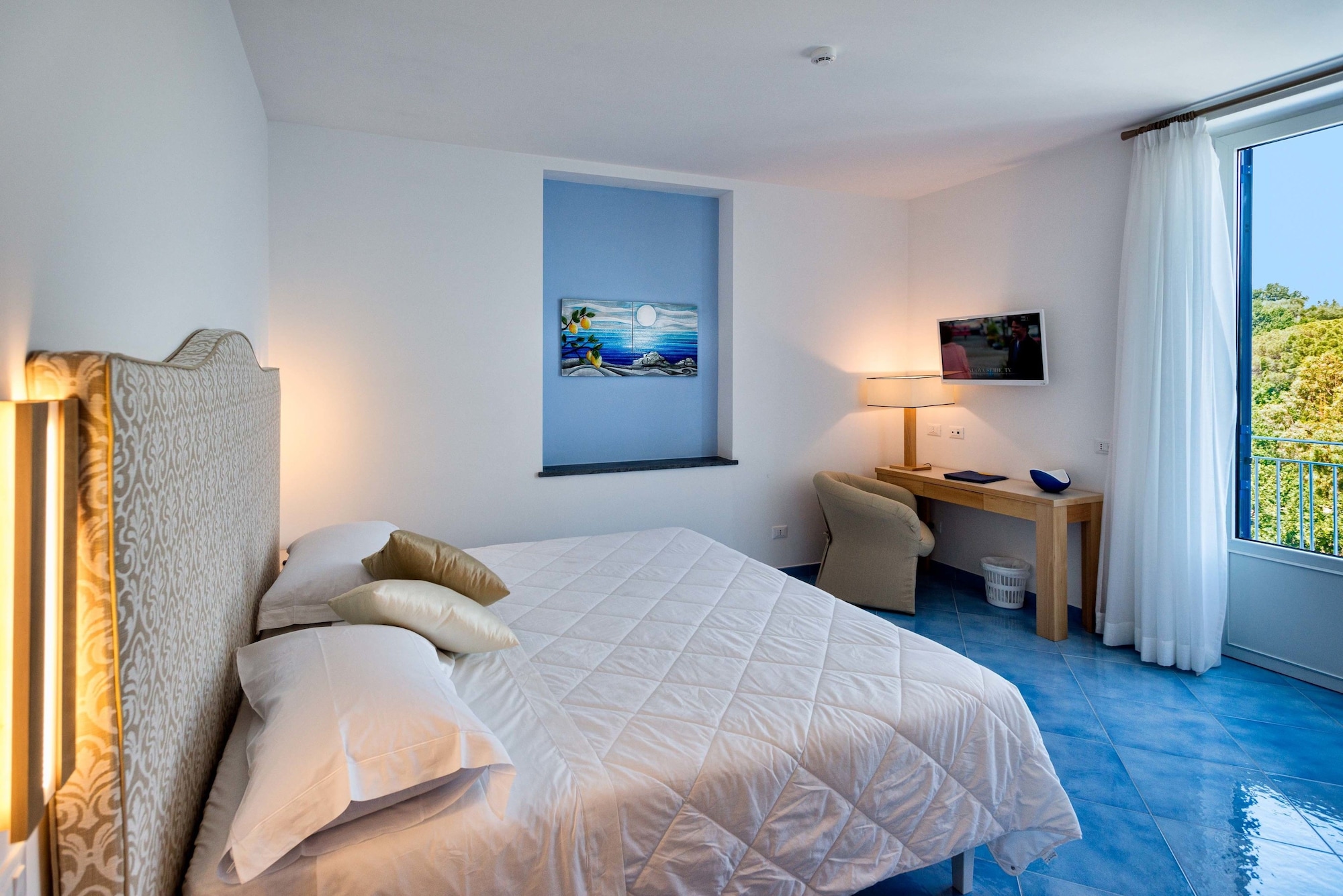 SUPERIOR, DOUBLE BED, SEA VIEW