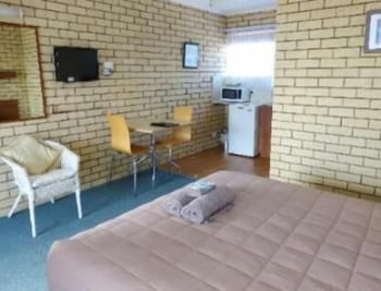 COASTAL COMFORT MOTEL 6/16