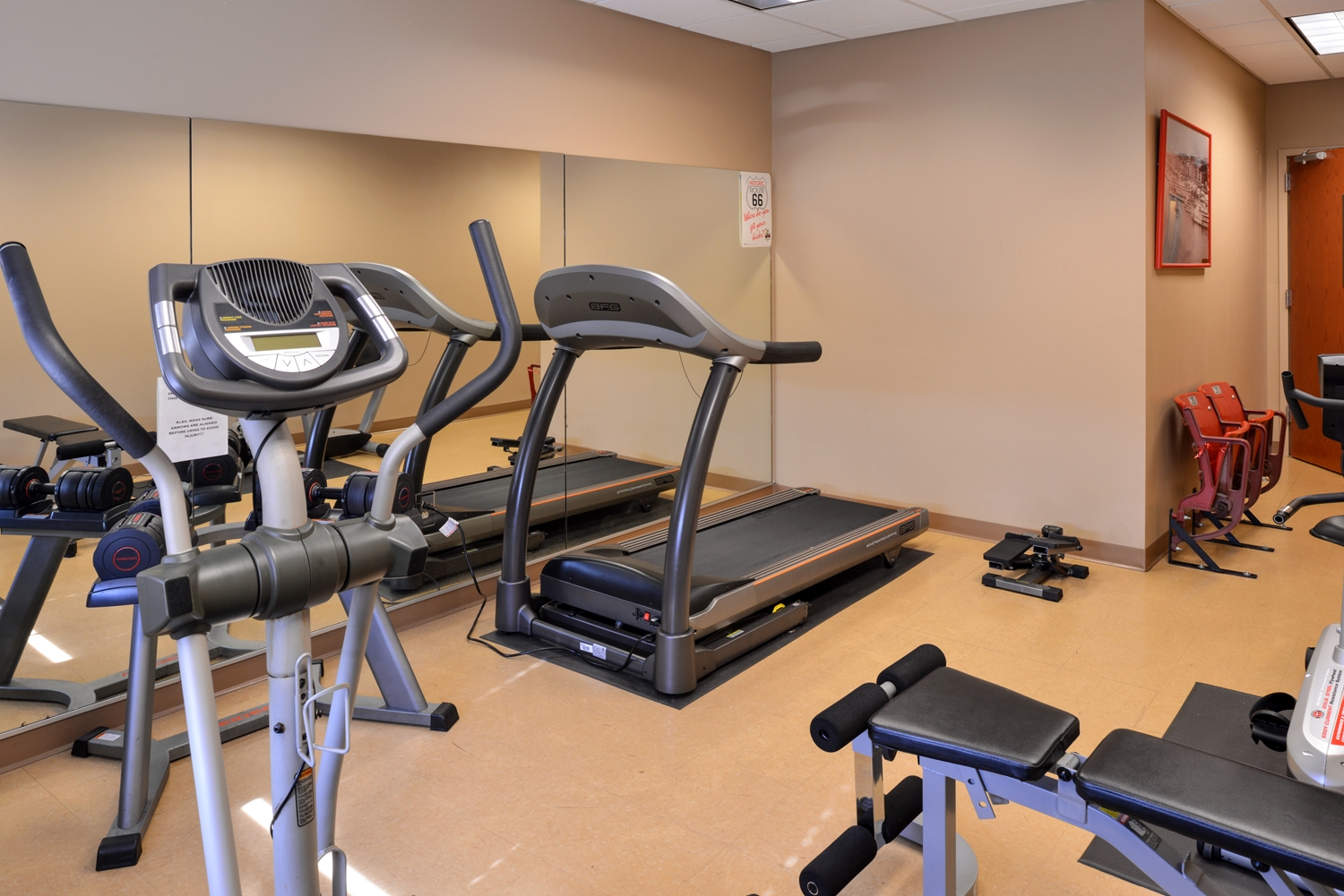 Country Hearth Inn & Suites Edwardsville St. Louis 35/51
