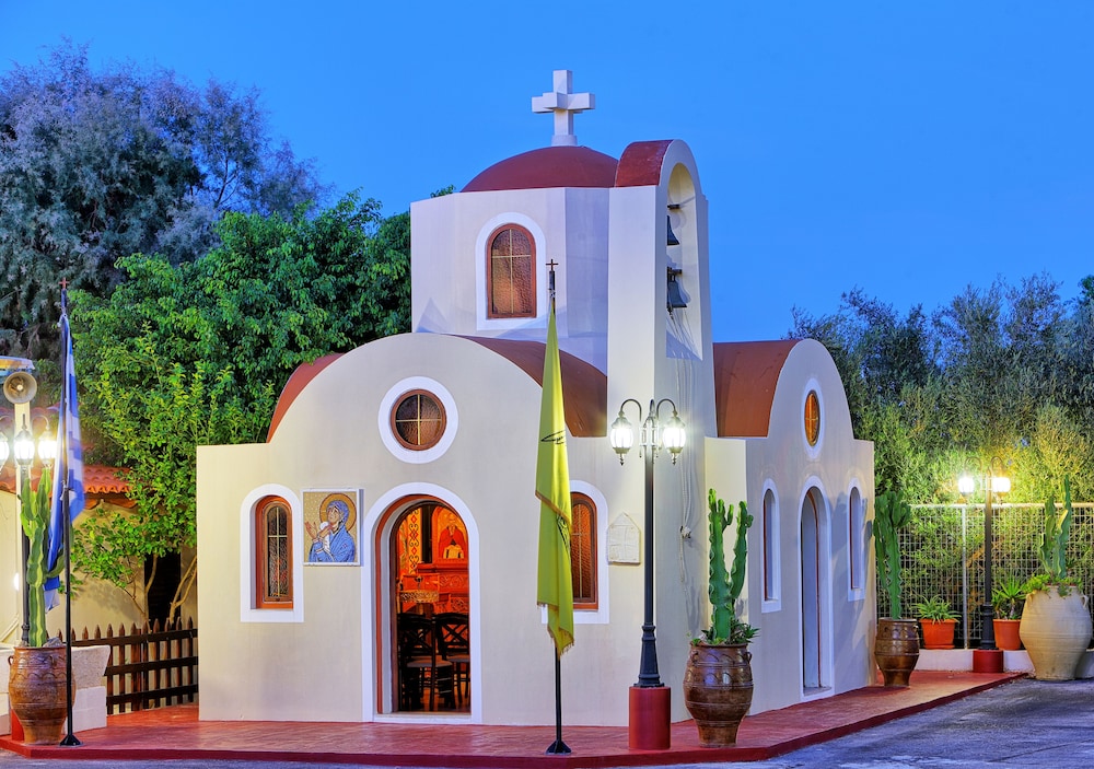 ST. CONSTANTIN SEA HOTEL AND SPA RESORT 写真1