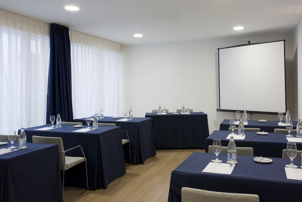 Holiday Inn Express Madrid - Leganes 36/40