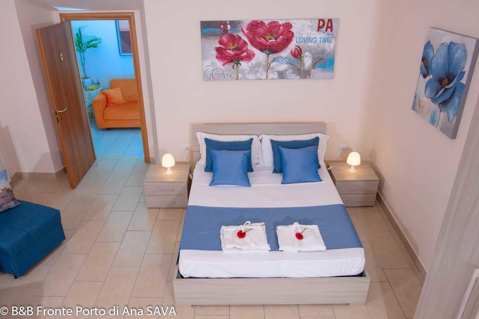 Room, Quadruple, Queen and Twin Beds, External Bathroom