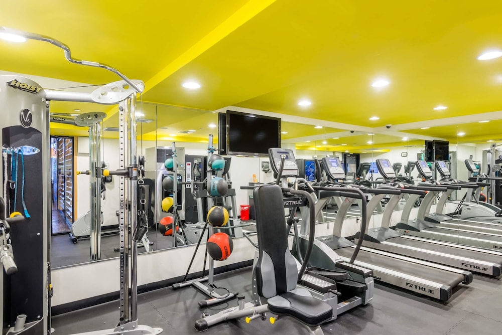 TRYP by Wyndham New York City Times Square Midtown 24/44