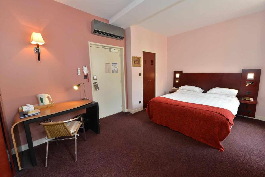 HOTEL DE LA CÔTE D’OR 9/30