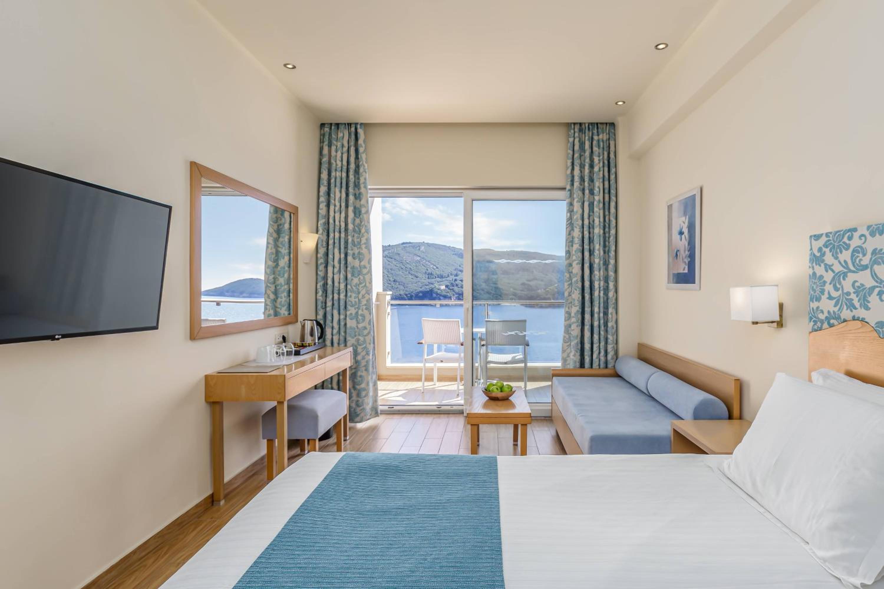 Superior, East Side, Sea View