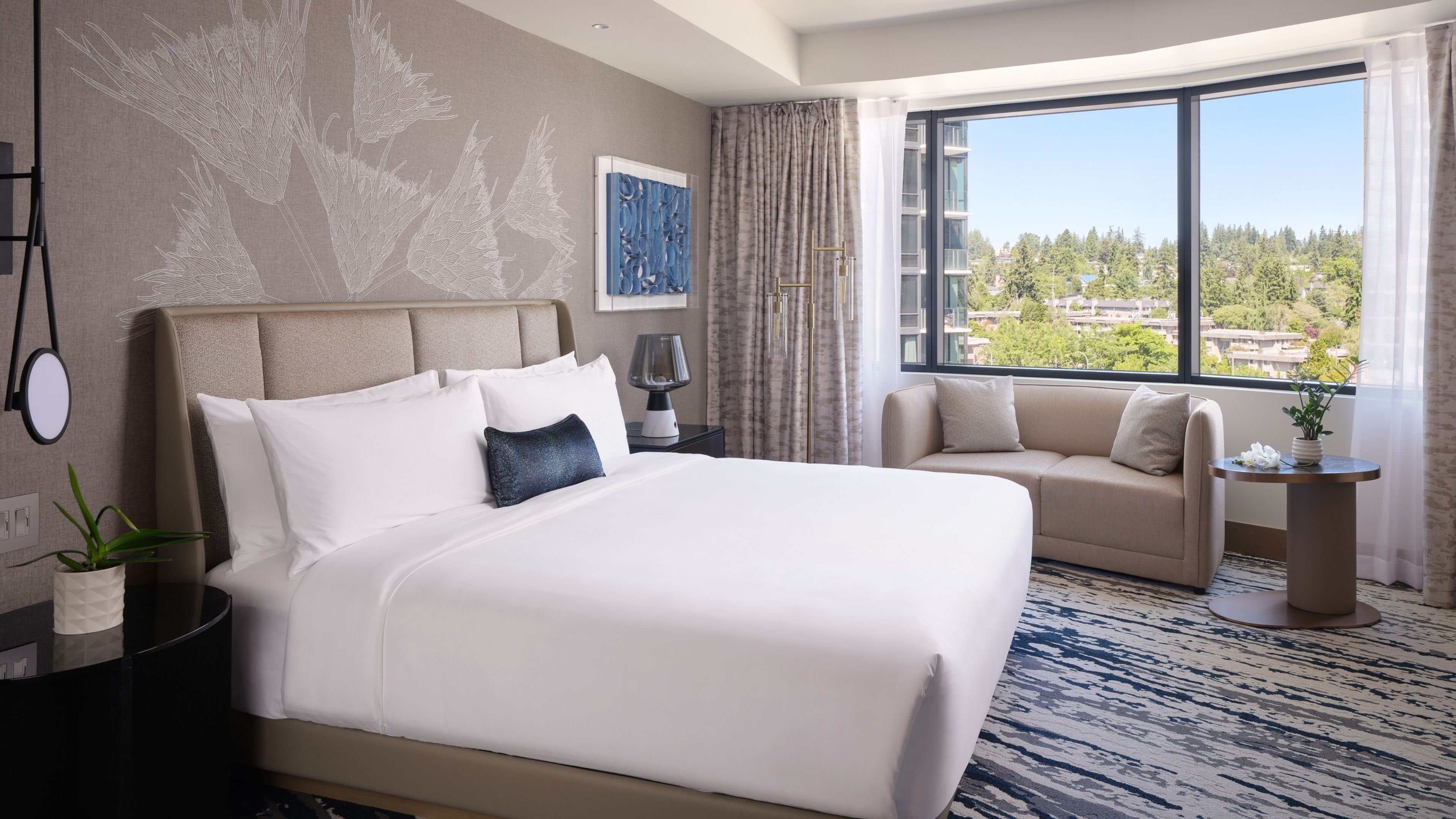 InterContinental Bellevue at the Avenue 11/50