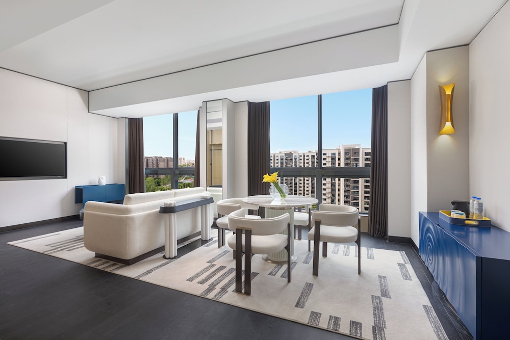 voco Suites Shanghai Hongqiao CBD 32/46