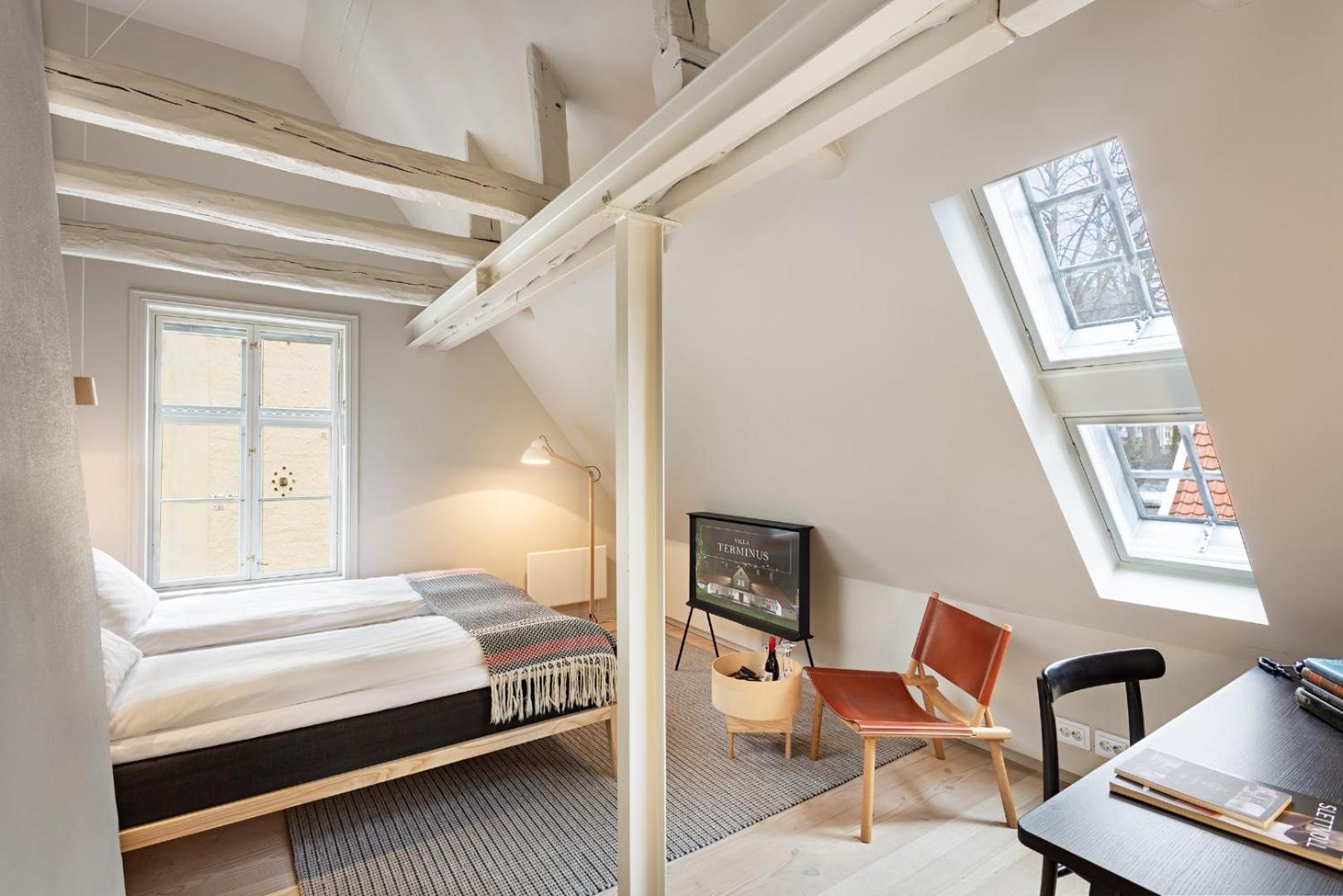 GARDEN, VILLA, DOUBLE BED