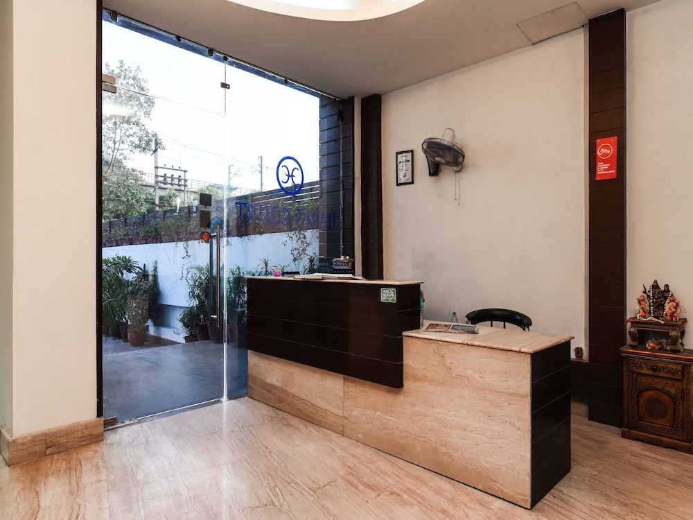 Haris Court Gurgaon 10/50