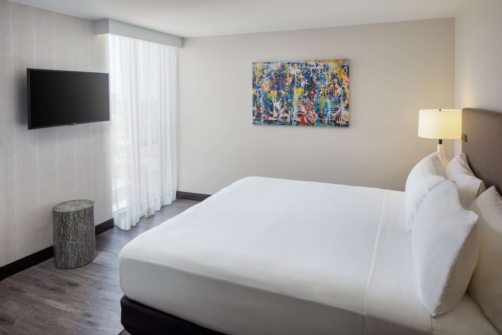 The Bethesdan Hotel, Tapestry Collection by Hilton 15/58
