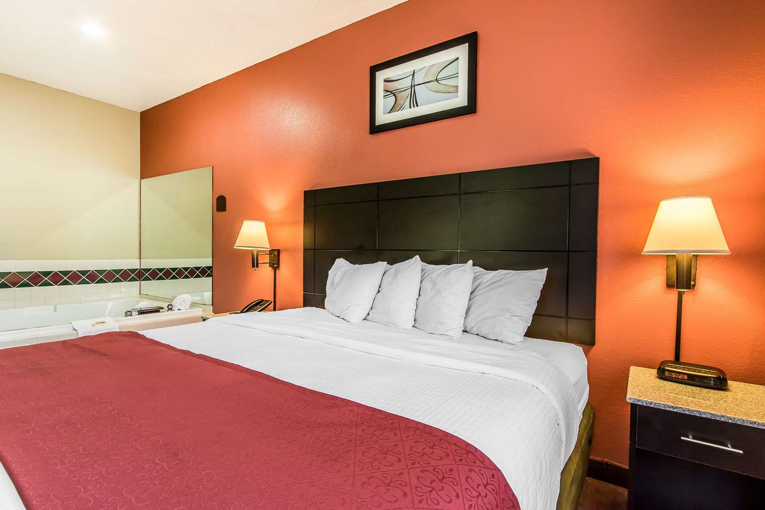 Quality Inn & Suites La Vergne, TN 4/18