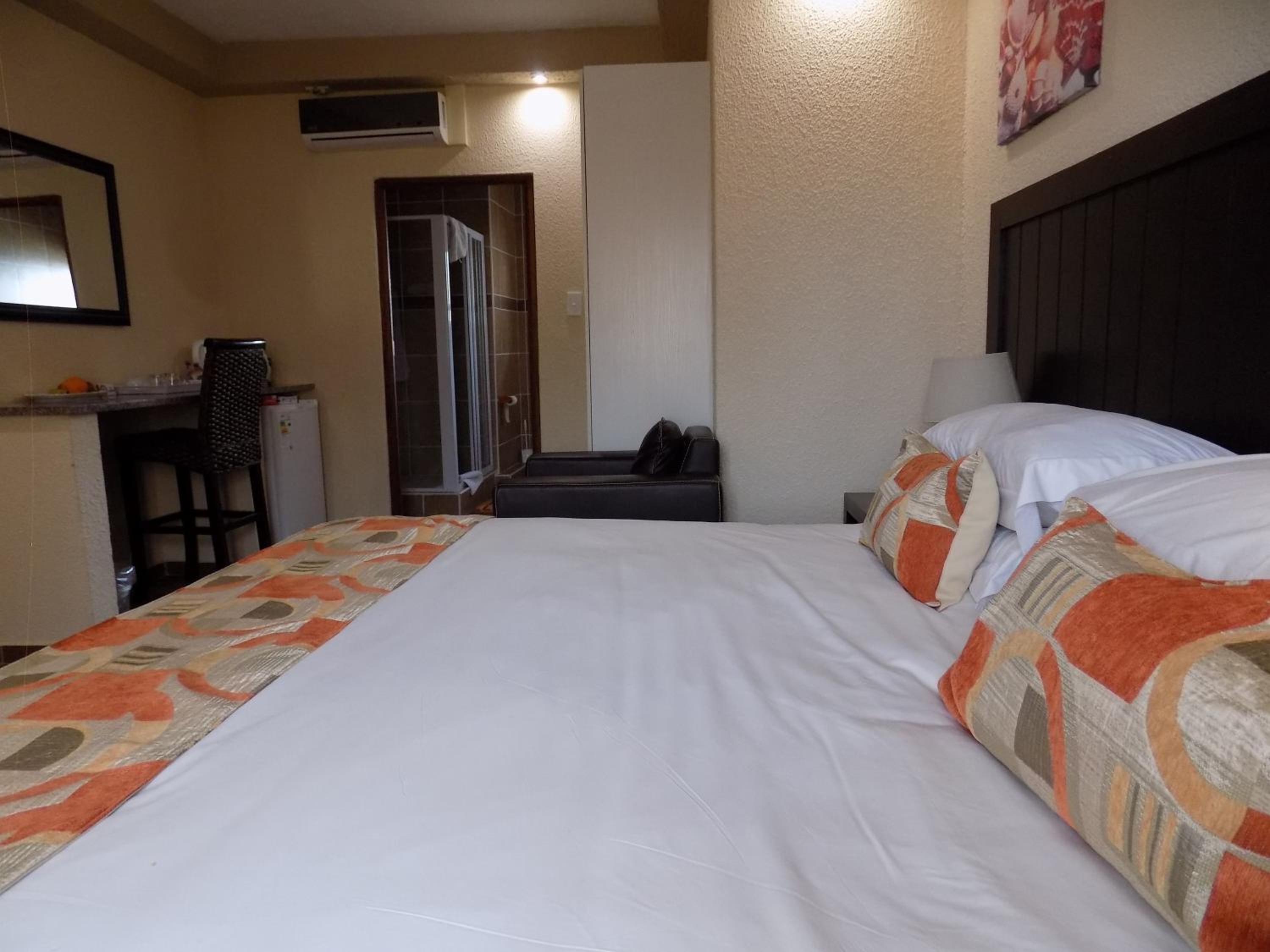 Margate Beach Lodge 17/50