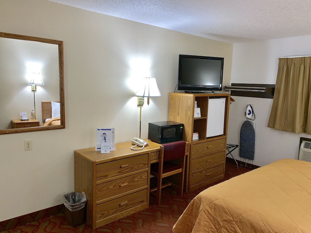 Americas Best Value Inn & Suites-Sidney 35/37