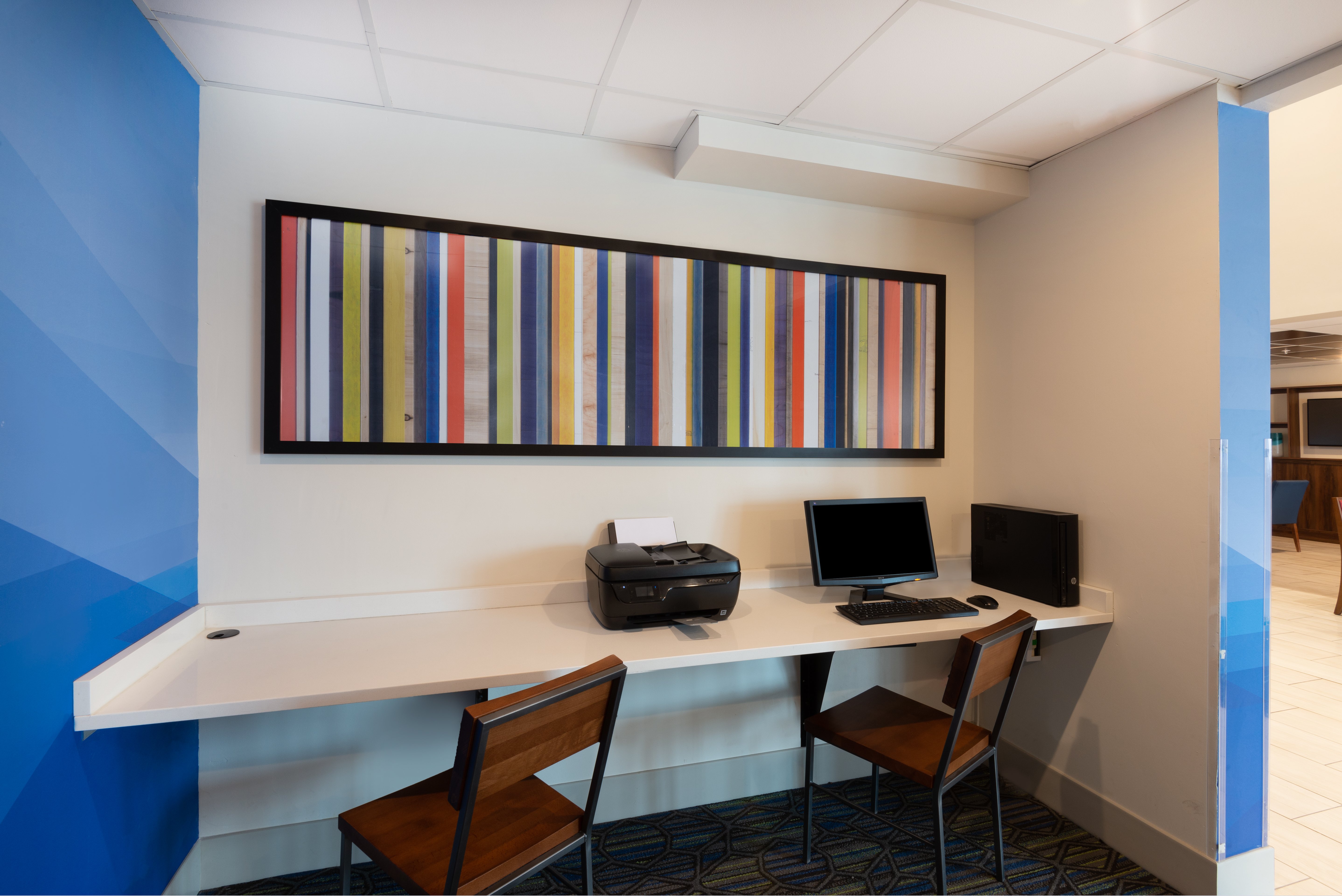 Holiday Inn Express Cleveland-Vermilion 30/36