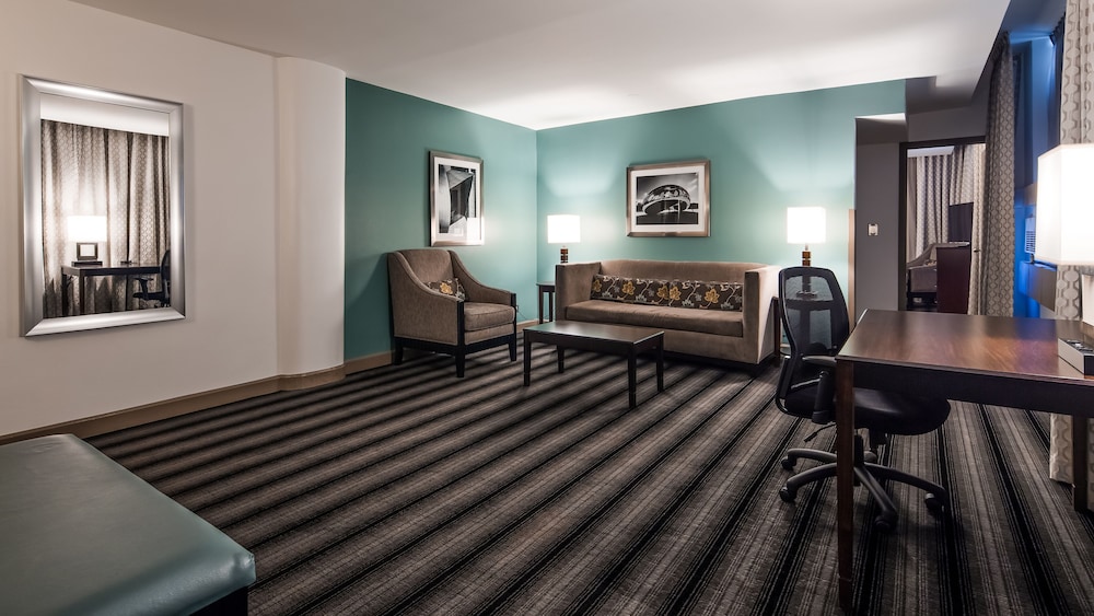 Best Western River North Hotel 34/48